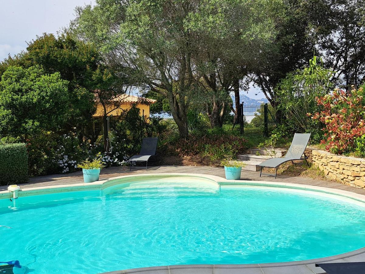 Rez De Jardin Villa Presqu'Ile De Giens Hyères Exterior foto